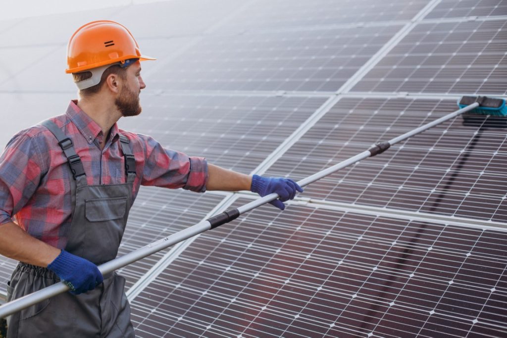 zonnepanelen reinigen